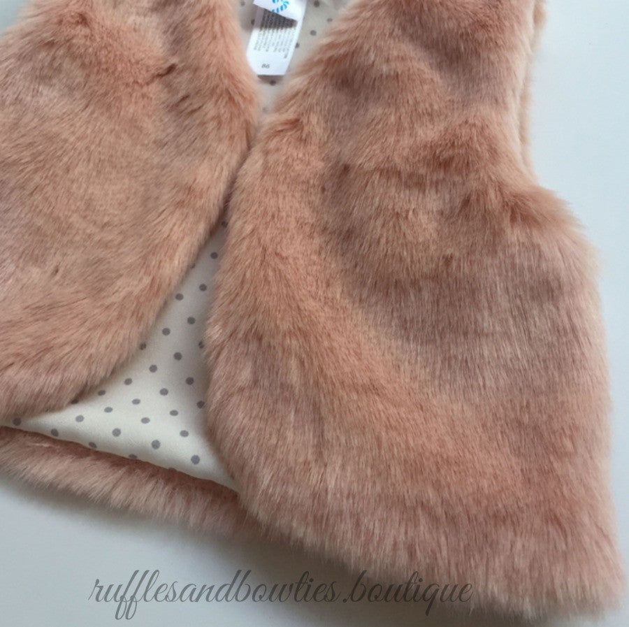 Bebe faux 2024 fur vest